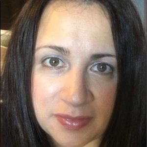 Meet your Posher, Viviana